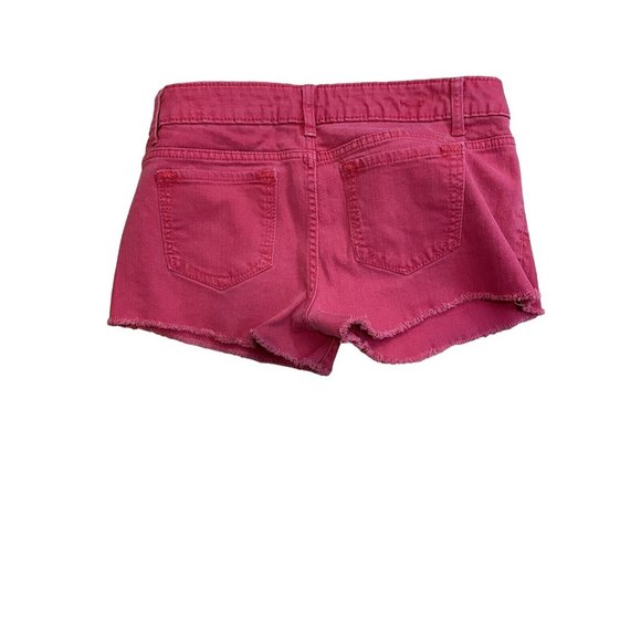 1st Kiss Red Distressed Denim Short Shorts Size 11 Juniors EUC - Picture 2 of 10
